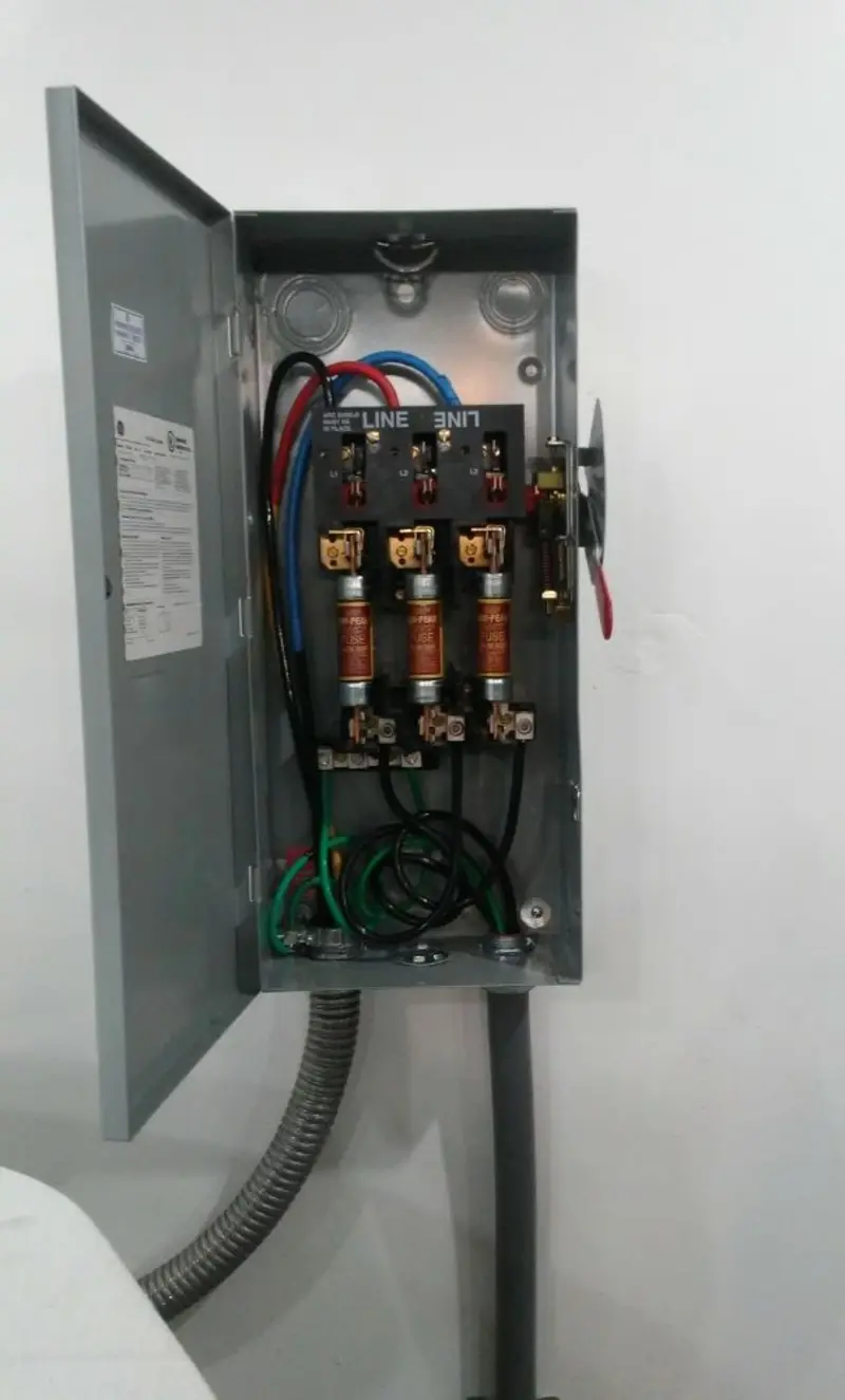 Three-phase disconnect switch installed for Electrical Wiring & Rewiring in Morton